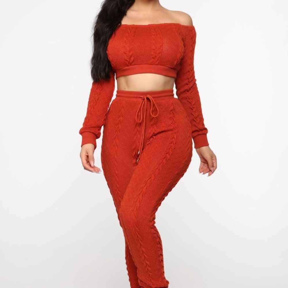 Cropped 2 Piece Set
